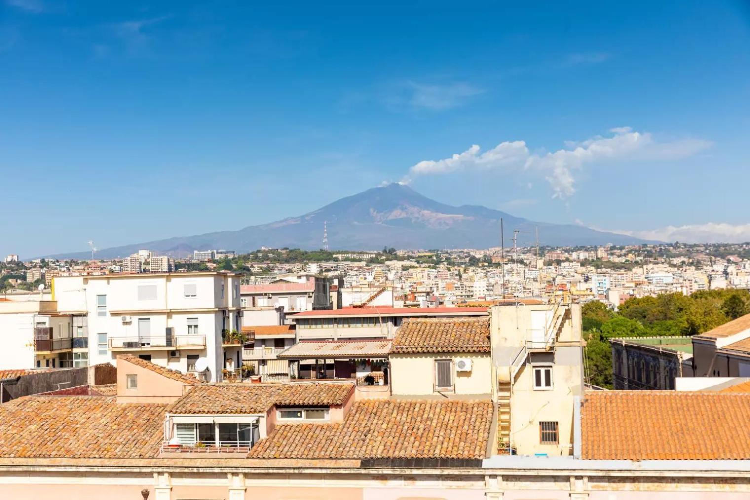 La Terrazza Sul Cielo Apartment คาตาเนีย ภายนอก รูปภาพ