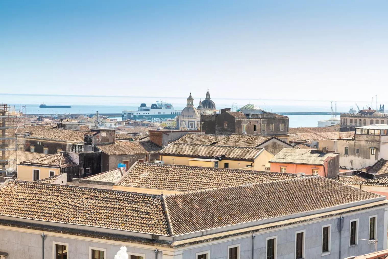 La Terrazza Sul Cielo Apartment คาตาเนีย ภายนอก รูปภาพ
